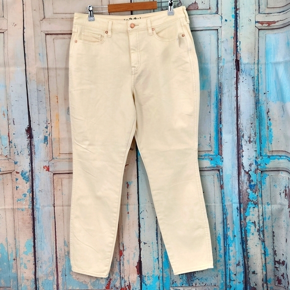 We The Free CRVY Skinny Jeans - Picture 2 of 9